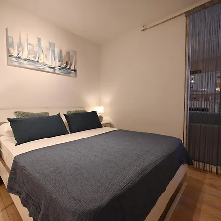 George Apartment *